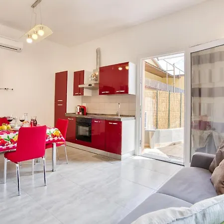 Stunning In With 1 Bedrooms And Wifi Appartement