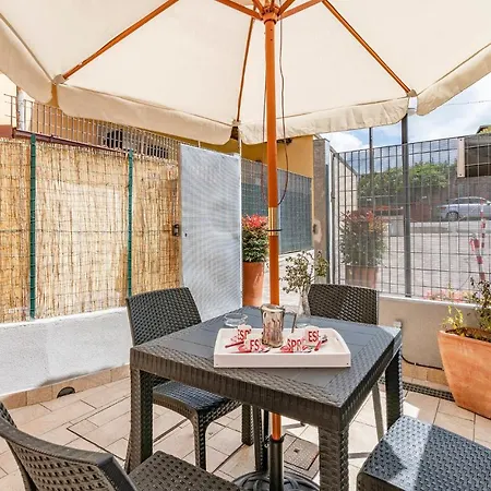 Stunning In With 1 Bedrooms And Wifi *