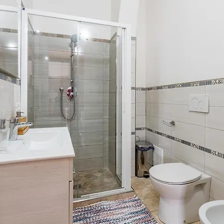 Stunning In With 1 Bedrooms And Wifi